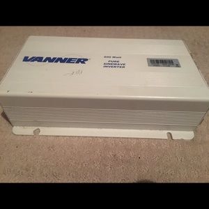 Last one. White 600 Watt Inverter.